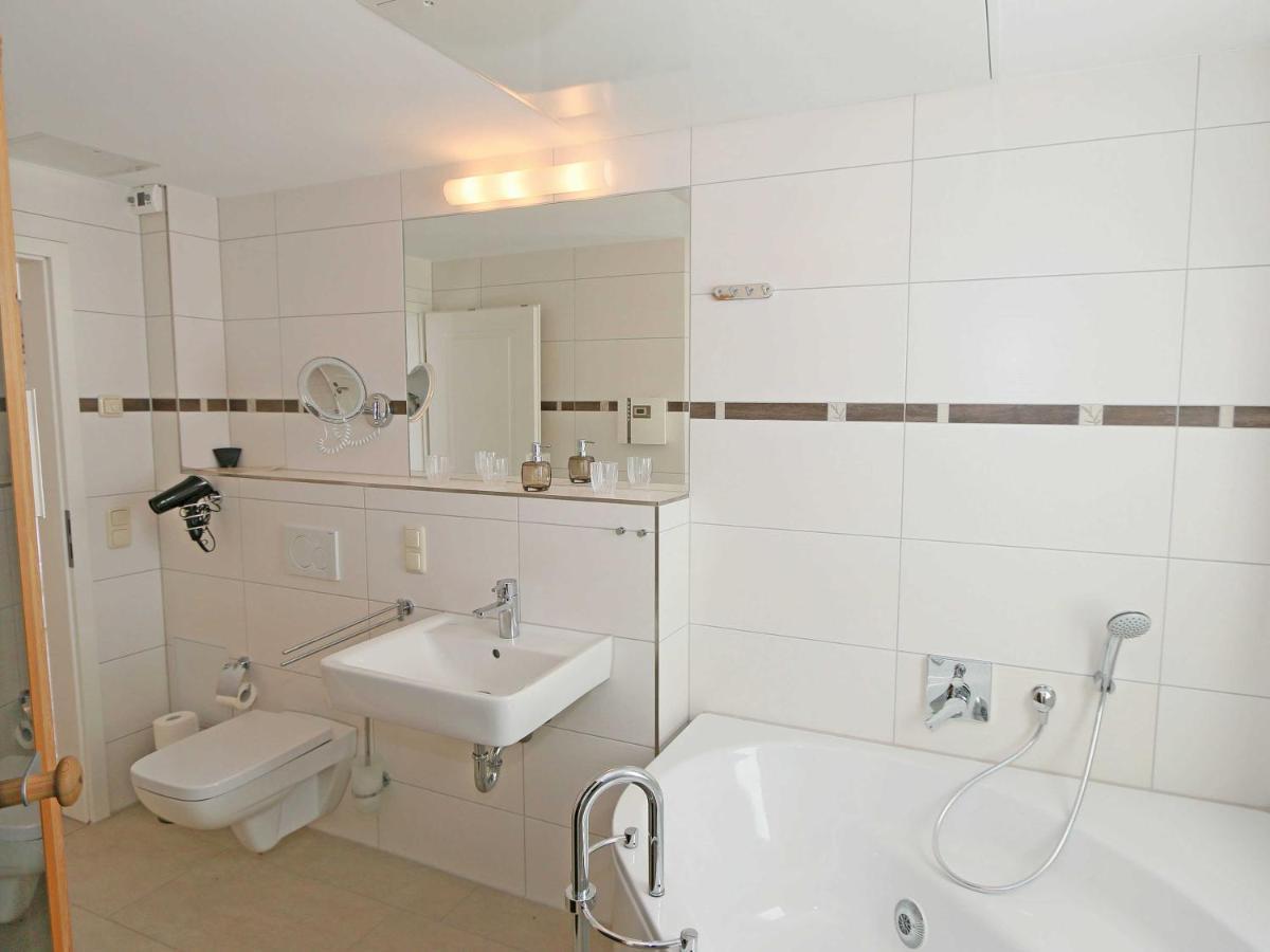 Strandvilla Baabe - Wg 12 Mit Meerblick, Kamin, Sauna, Whirlpool 外观 照片
